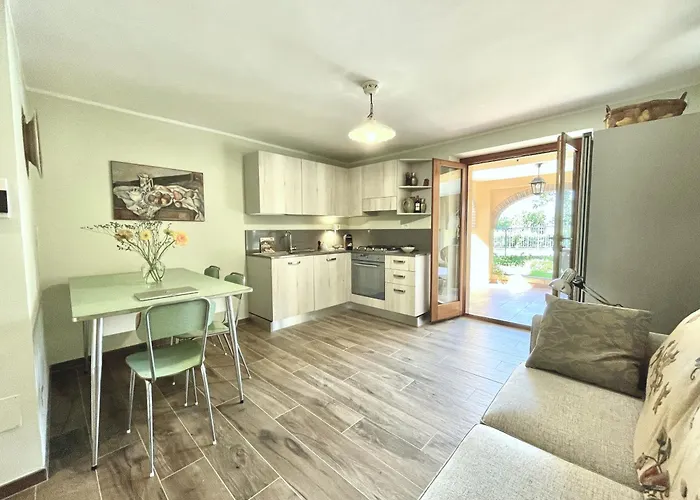 Incantevole Con Patio *